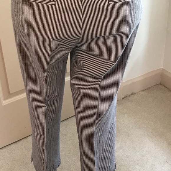 Talbots Capri pants. Striped.Size 10P. 100% cotton - Picture 3 of 7